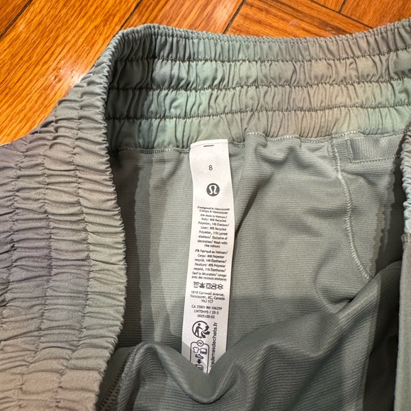 lululemon athletica Green Shorts - Picture 6 of 6